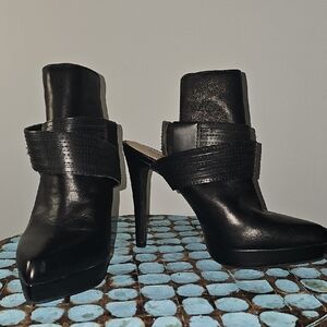 Gianni Bini Black Women's Platform Heeled Boots